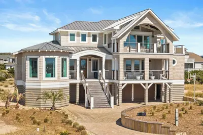 Image de New Ocean Front Luxury Award Winner 5 Br 6. 5 Ba Bhi and Shoals A Rare Find