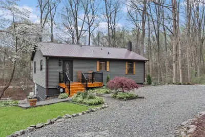 Image de Waterfront Home w/ Hot Tub, Dock, Fire Pit & More! Experienced Super Host!