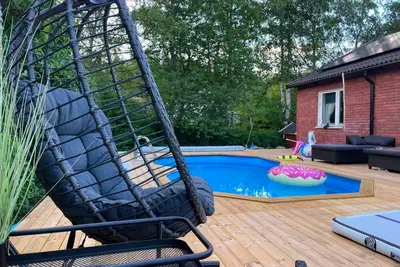 Image de Perfect large family house with social spaces and pool nearby Stockholm