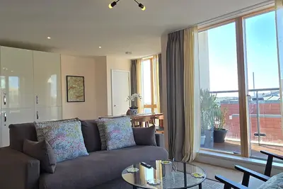 Image de Spacious seaside apartment with terrace, Kemptown