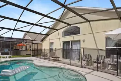 Image de Home in Clermont| King-sized bed
