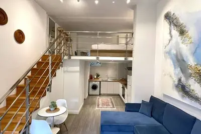 Image de Lovely Blue Home | City Center
