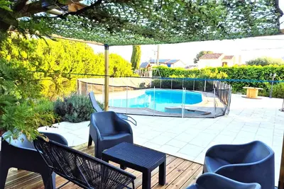 Image de Maison Roxane piscine pétanque 10 personnes