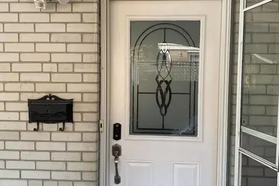 Image de Spacious next to Millpond 3bdrm main floor house/Yard/Parking