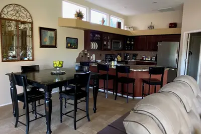 Image de Stunning 3 bed/2. 5 bath Overlooking Ocotillo Golf Course w/ Heated pool & Hottub
