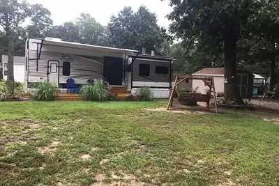 Image de Cozy Rv with all comforts of home in Horn town Va