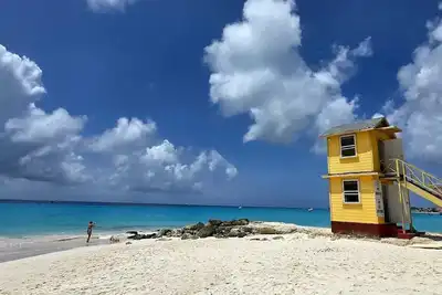 Image de Fully equipped 1 bedroom apartment close to surf spots and beaches!