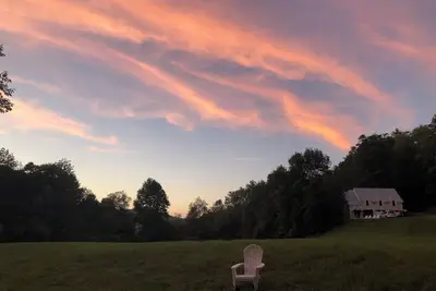 Image de 18-Acres in Woodstock - Pet-Friendly, Trails, Brook, Fireplace, Screened Porch