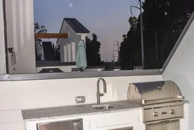 Image de Close by Botanical Garden, PiedmontPark, city of Buckhead, Ponce Market, Belt Line