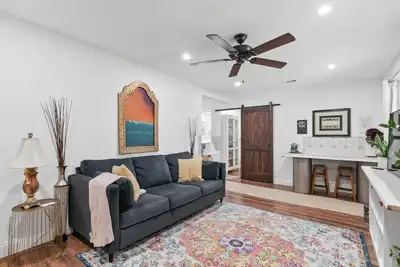Image de Cozy, Spacious & Allergy Friendly Retreat - 4br