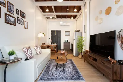 Image de 4 Br Home In Chinatown - 5 Min Mrt - Nivas Wanit