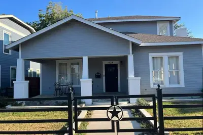 Image de Charming 3-bedroom house in Fort Worth with WiFi, Ac