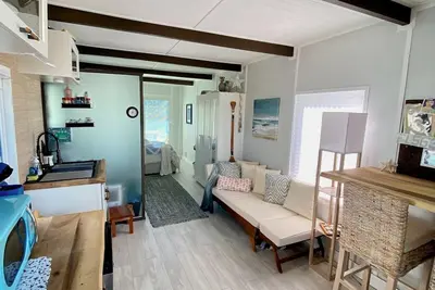 Image de Cozy Modern Casa Azul Houseboat Experience & Scenic Views @ The Perry