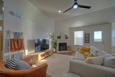 Image de Lakeside heaven Hutto- Lake access 3bedroom near 130
