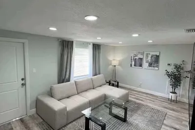 Image de Open Home Suites - 3 bed 1 bath