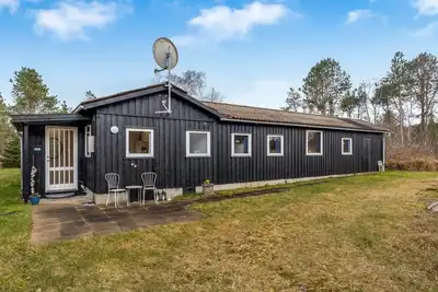 \"Hælf\" - 600m from the sea by Interhome