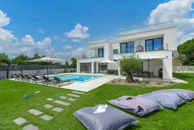 Image de Maison de vacances Banjole pour 1 - 10 personnes avec 4 chambres à coucher - Maison de vacances