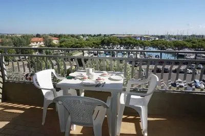 Image de Appartement lumineux à deux pas de la plage