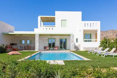 Image de Family Beach Villa-Private Pool & Garden. Best For Nature & Water Sports