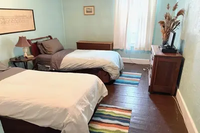 Image de Beautiful Apartments in a turn-of-the-century historic building