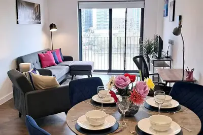 Image de 25%Off |Parking |Waterfront Balcony Apt |Media City |Old Trafford |Salford Quays