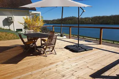 Image de Chalet neuf vue direct sur le lac