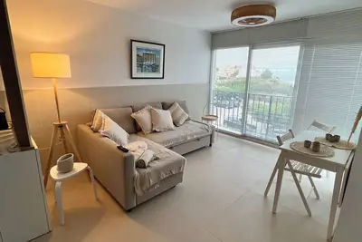 Image de Appartement cosy entièrement rénové à 50m de la Plagette idéal 2 ad+ 2 enfants