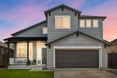 Image de “New” Half Moon Retreat / +Pool Table / - 5 min away from Graton casino