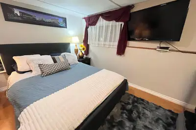 Image de 4 beds private suite w\/hottub Central | close to Nrgh | corporates | Sleeps 8
