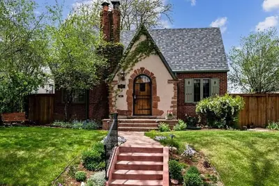Image de Charm on Cherry Street