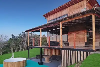 Cabaña Privada+Tina+Bbq+Wifi+Hamaca+Hoguera+Tv+\n\nCompartir\n\nGuardar