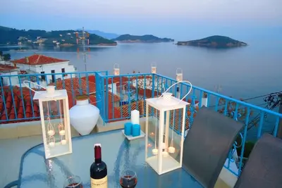Image de Orsalia Sea View House in romantic Plakes