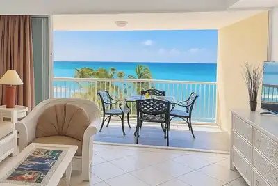 Image de Outstanding Beachfront Seaview Large Condo with Breathtaking Views