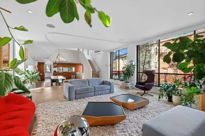 Image de Award-winning Spacious Townhouse in Williamsburg