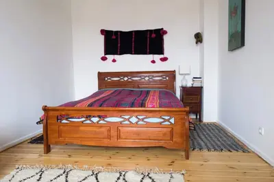 Image de Charming and Cozy 1-Br 90m² Retreat in Trendy Bergmannkiez