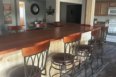 Image de Spacious 5-bedroom house with WiFi, Ac in charming Lynch