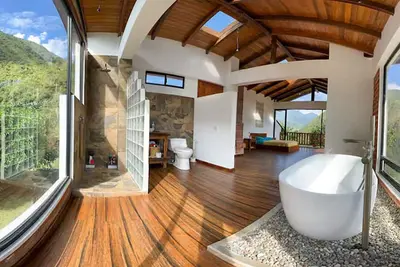 Image de Luxurious Panoramic Suite at The Cloud Forest Retreat w/ views & modern comforts