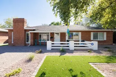 Image de The Trendy Tricycle | Stylish 4br in Central Phx