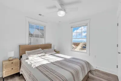 Image de Ocean views from new townhome