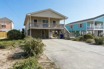 Image de Spacious 4br, Near Surf City Beach