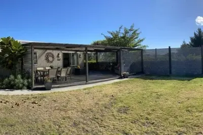 Image de Tui's Retreat - Peaceful, Private, and Close to Town