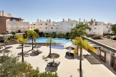 Image de Le paradis: Balcon privé avec vue sur la piscine