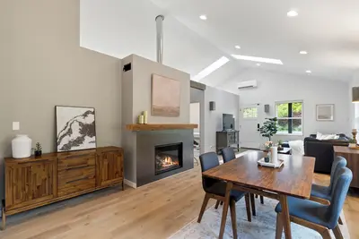 Image de Modern Chuckanut Village 3-bed House with Office, Just Steps to Water & Trails