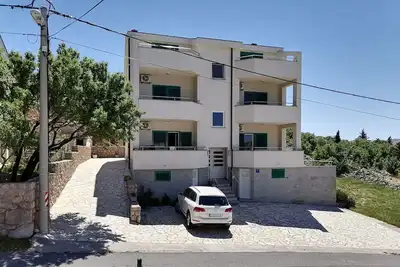 Appartement d'une chambre avec le balcon et la vue sur le mer Ribarica, Karlobag (A-24233-a)