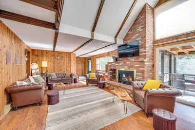 Image de Haverhill Mtn Retreat: Hike, Ski, Relax in Hot Tub