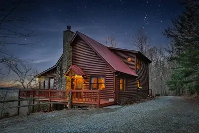 Image de Cabin Time | Mineral Bluff, Ga