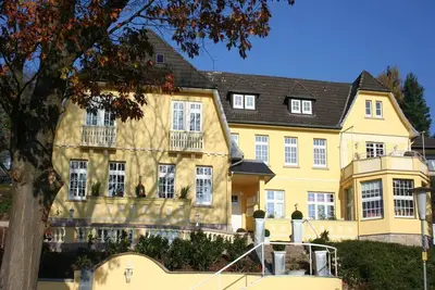 Image de Villa Ă Bad Pyrmont vue sur Weserbergland