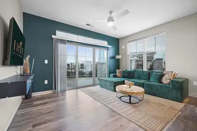 Image de Irie Living-Restore Kg 2Bd+Gym+Pool, Brand New!