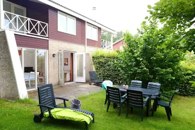 Image de Maison soignée avec WiFi, située près de l'Emslandermeermeer