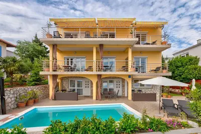 Image de 2 bedroom stunning apartment in Dramalj